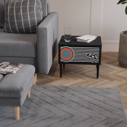SPECTRA SHOWCASE Nattduksbord i svart finish