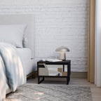 DELICATE MEMMENTO Nattduksbord i svart finish