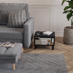 DELICATE MEMMENTO Nattduksbord i svart finish