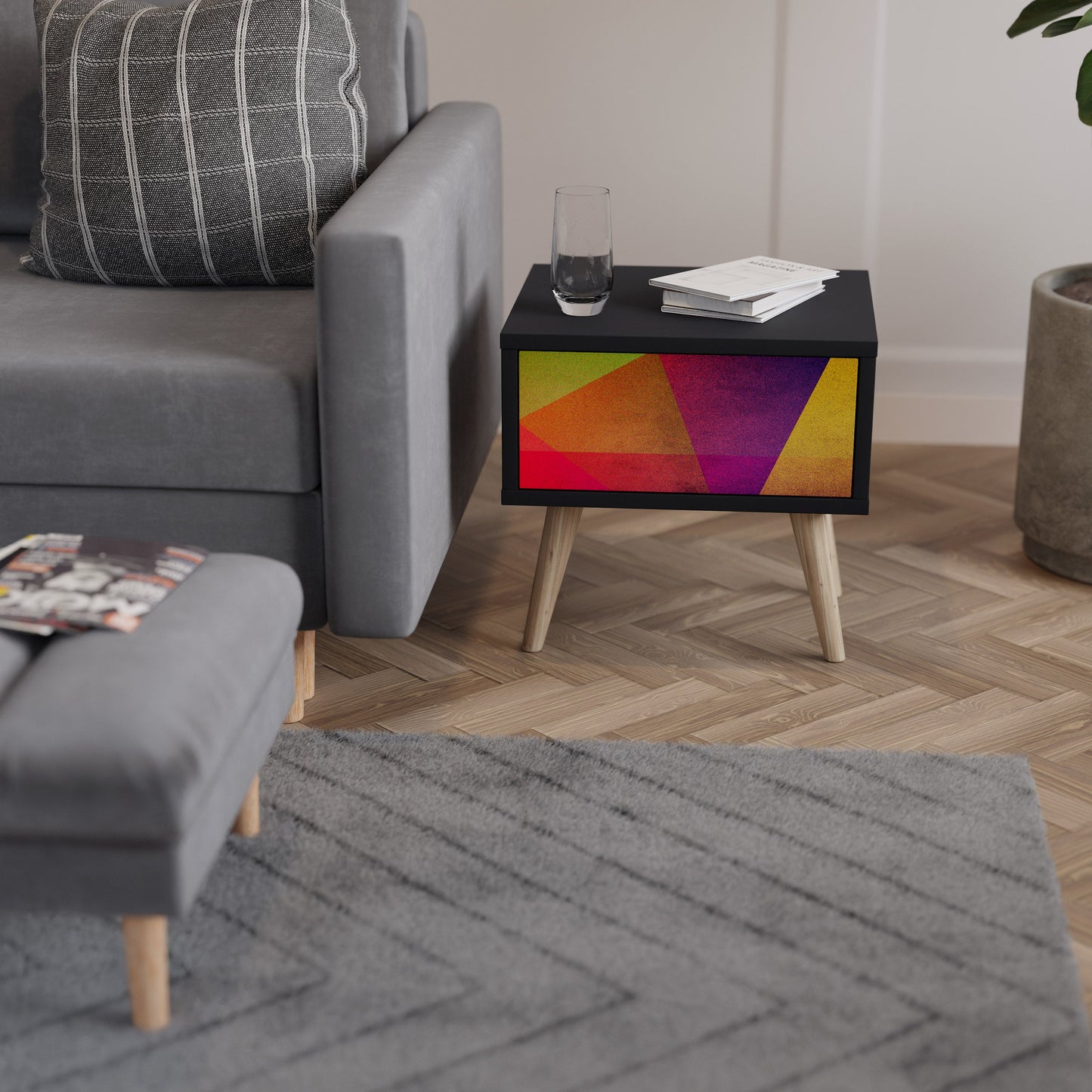 VIVID GEOMETRIE Nattduksbord i svart finish