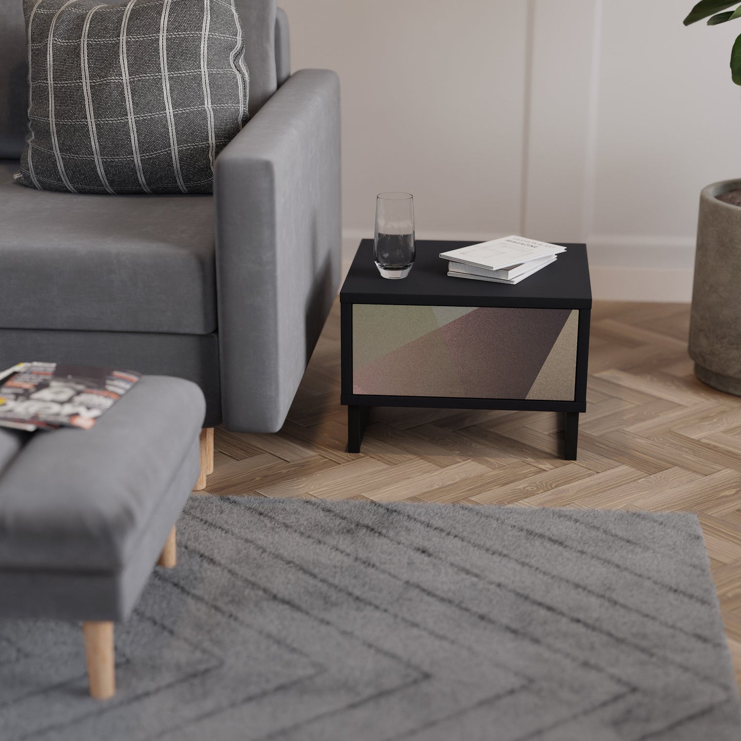 Nattduksbord i beige geometri i svart finish