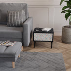 ENERGETIC SPOTS Nattduksbord i svart finish