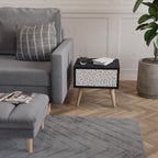 ENERGETIC SPOTS Nattduksbord i svart finish