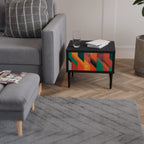 MAKESHIFFT ARTISTRY Nattduksbord i svart finish