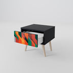 MAKESHIFFT ARTISTRY Nattduksbord i svart finish