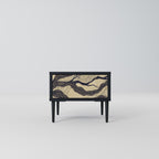 UNIFIED FRAGMENTS Nattduksbord i svart finish