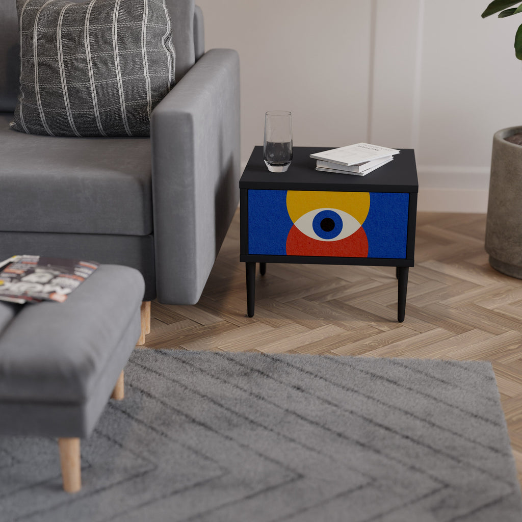 Nattduksbord med geometriska ögon i svart finish
