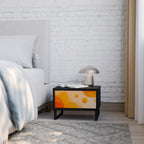 ORANGE SIDORÄTTNING Nattduksbord i svart finish