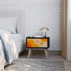 ORANGE SIDORÄTTNING Nattduksbord i svart finish