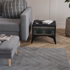 ROYAL ORDINARINESS Nattduksbord i svart finish