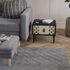 SE MER Nattduksbord i svart finish