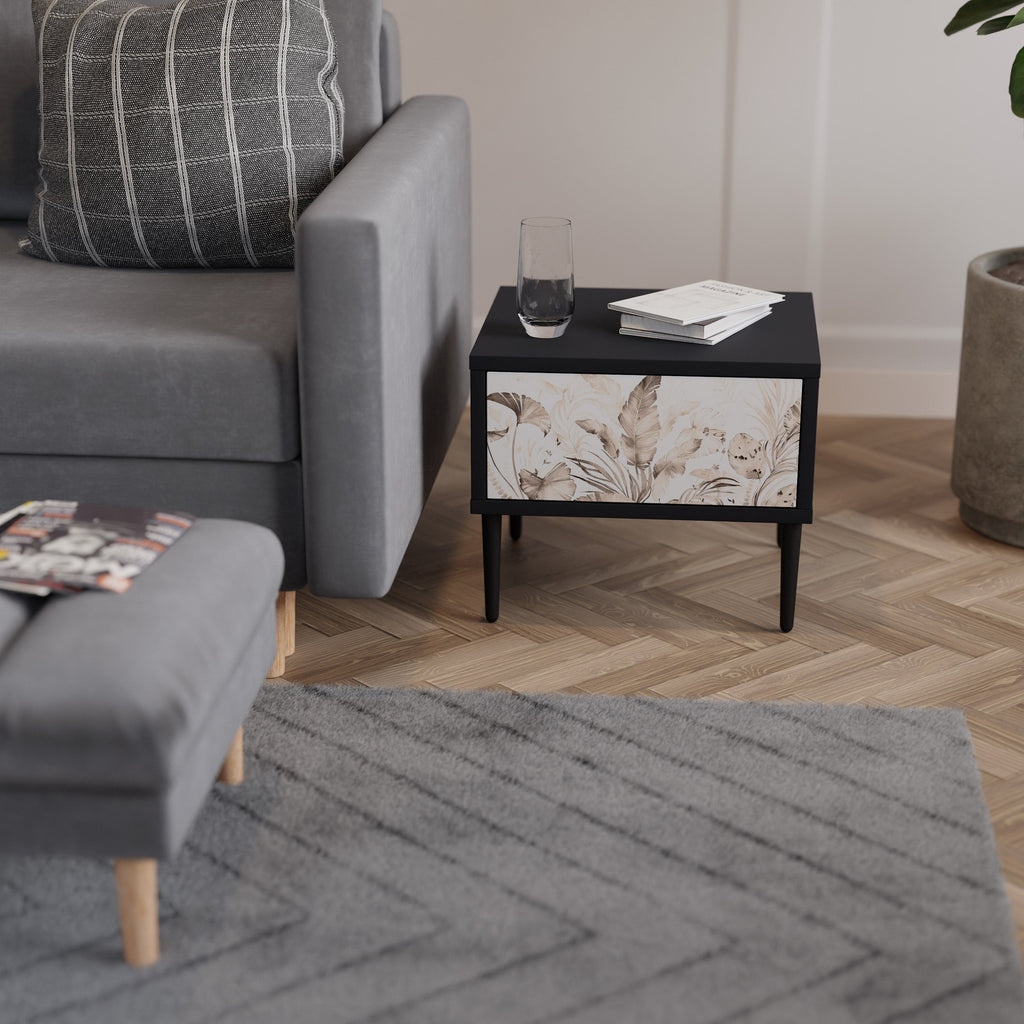 WILD TENDERNESS Nattduksbord i svart finish