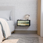 MORNING BY THE LAKE Nattduksbord i svart finish