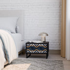 ARTIFUL GEOMETRI Nattduksbord i svart finish