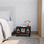 CRACKED ILLUSION Nattduksbord i svart finish