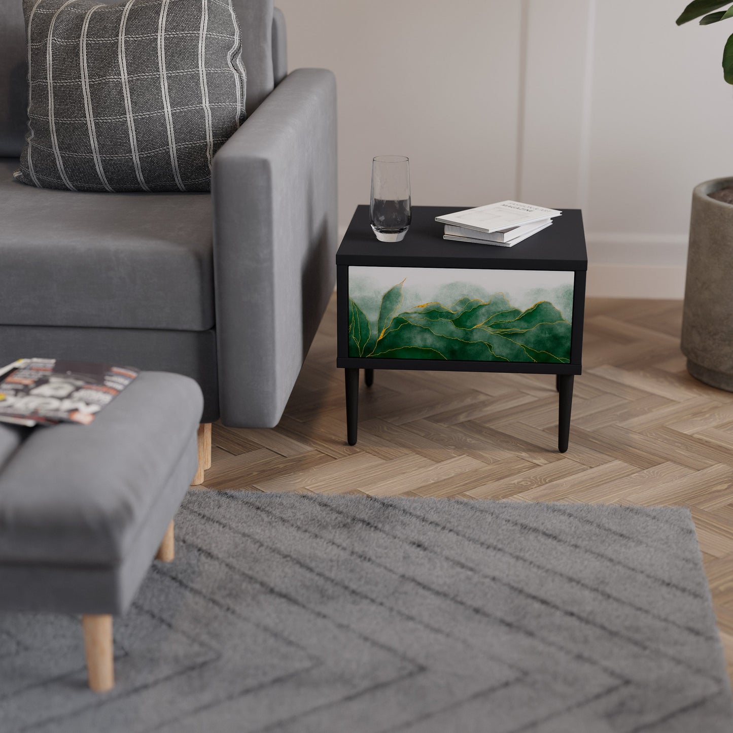 EXPENSIVE NATURE Nattduksbord i svart finish