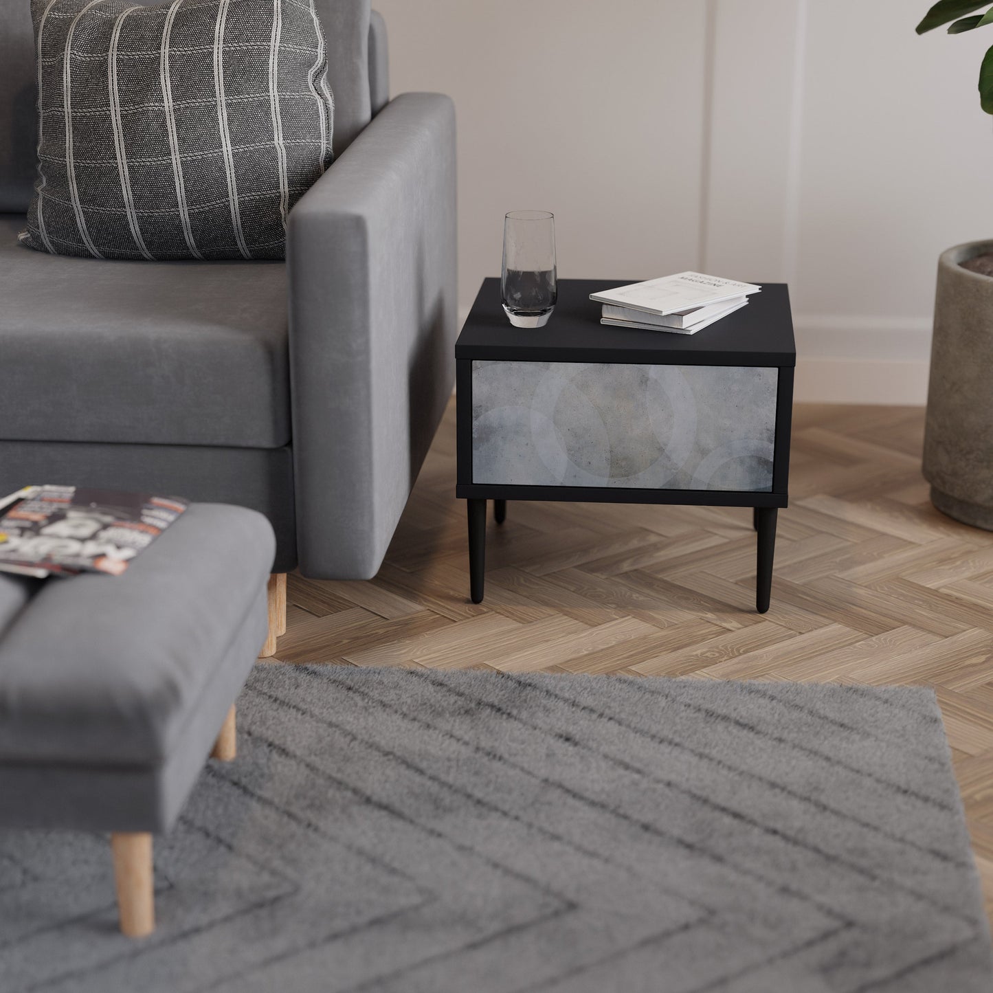 MUTED ARC nattduksbord i svart finish