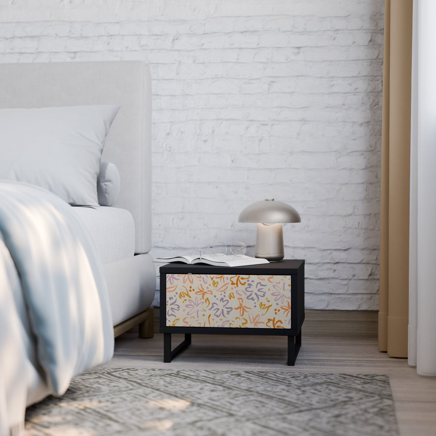 SPRING WHIMSY Nattduksbord i svart finish