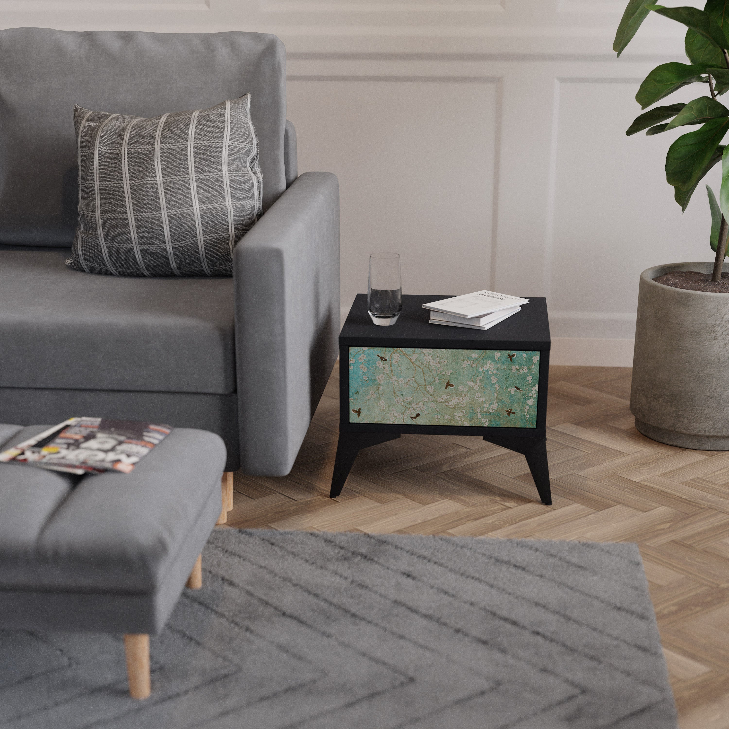 BLOOMING CHARM nattduksbord i svart finish