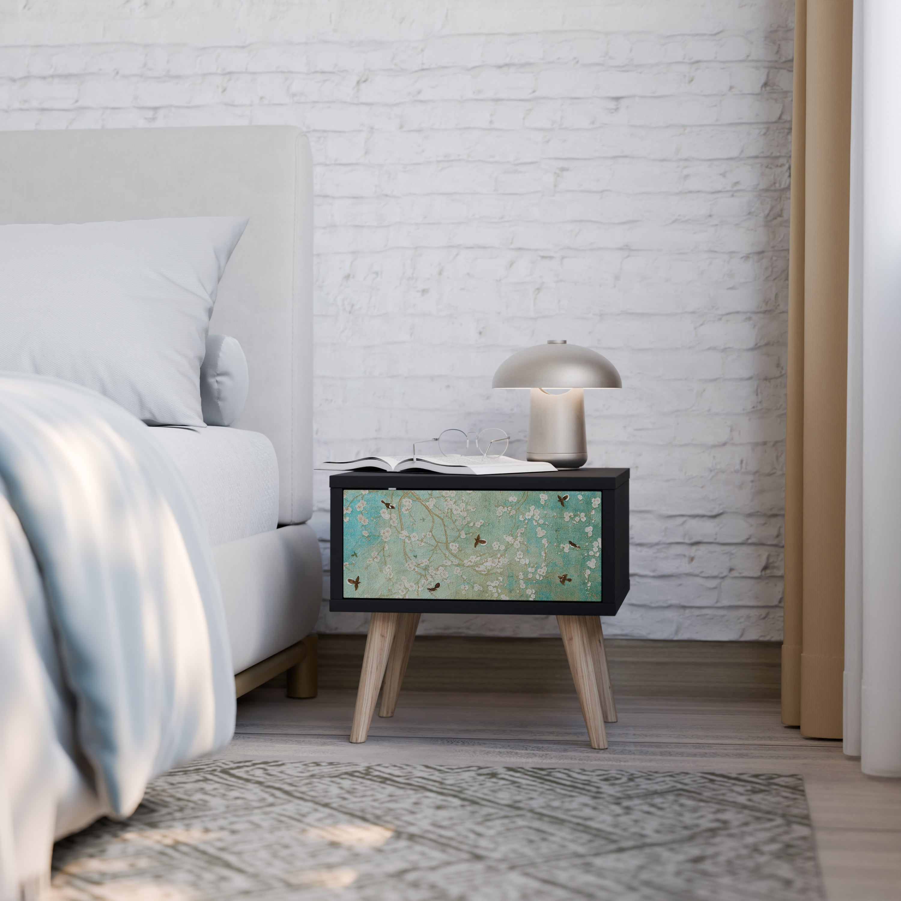 BLOOMING CHARM nattduksbord i svart finish