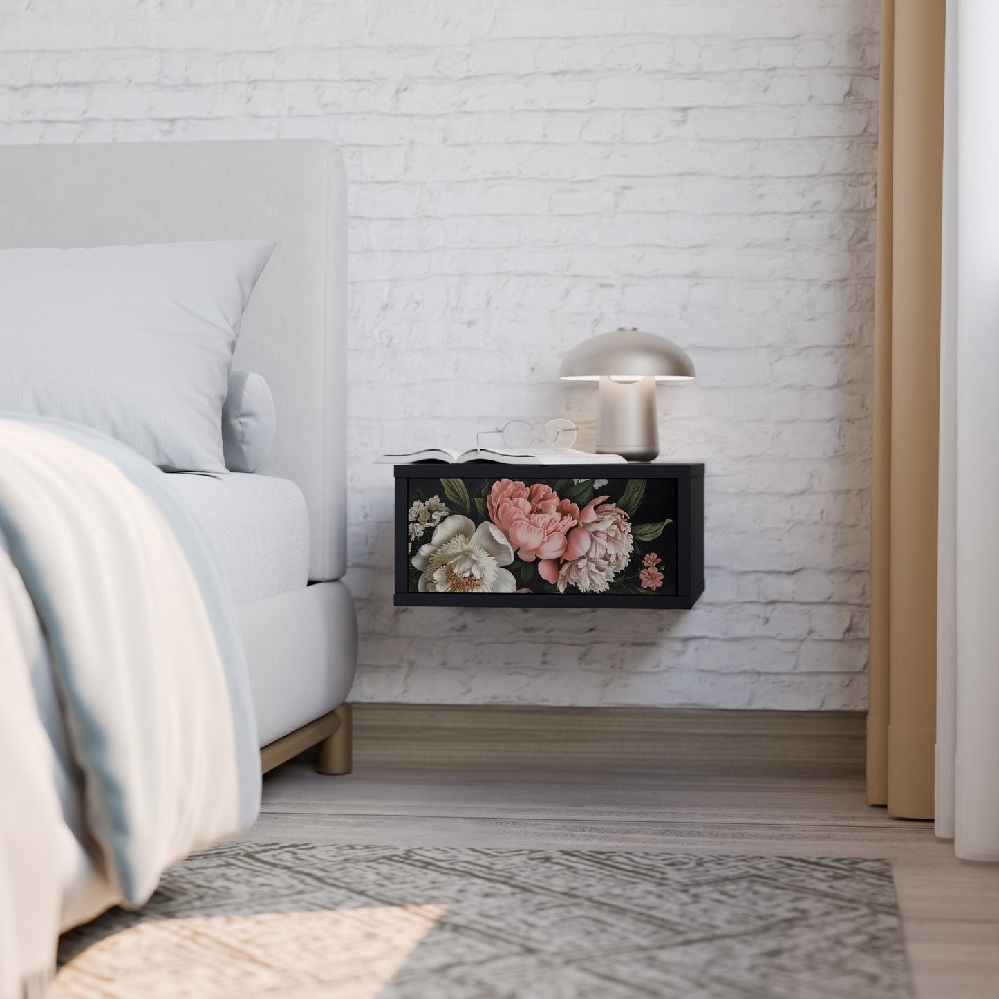 LUSH ELEGANCE Nattduksbord i svart finish