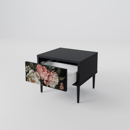 LUSH ELEGANCE Nattduksbord i svart finish