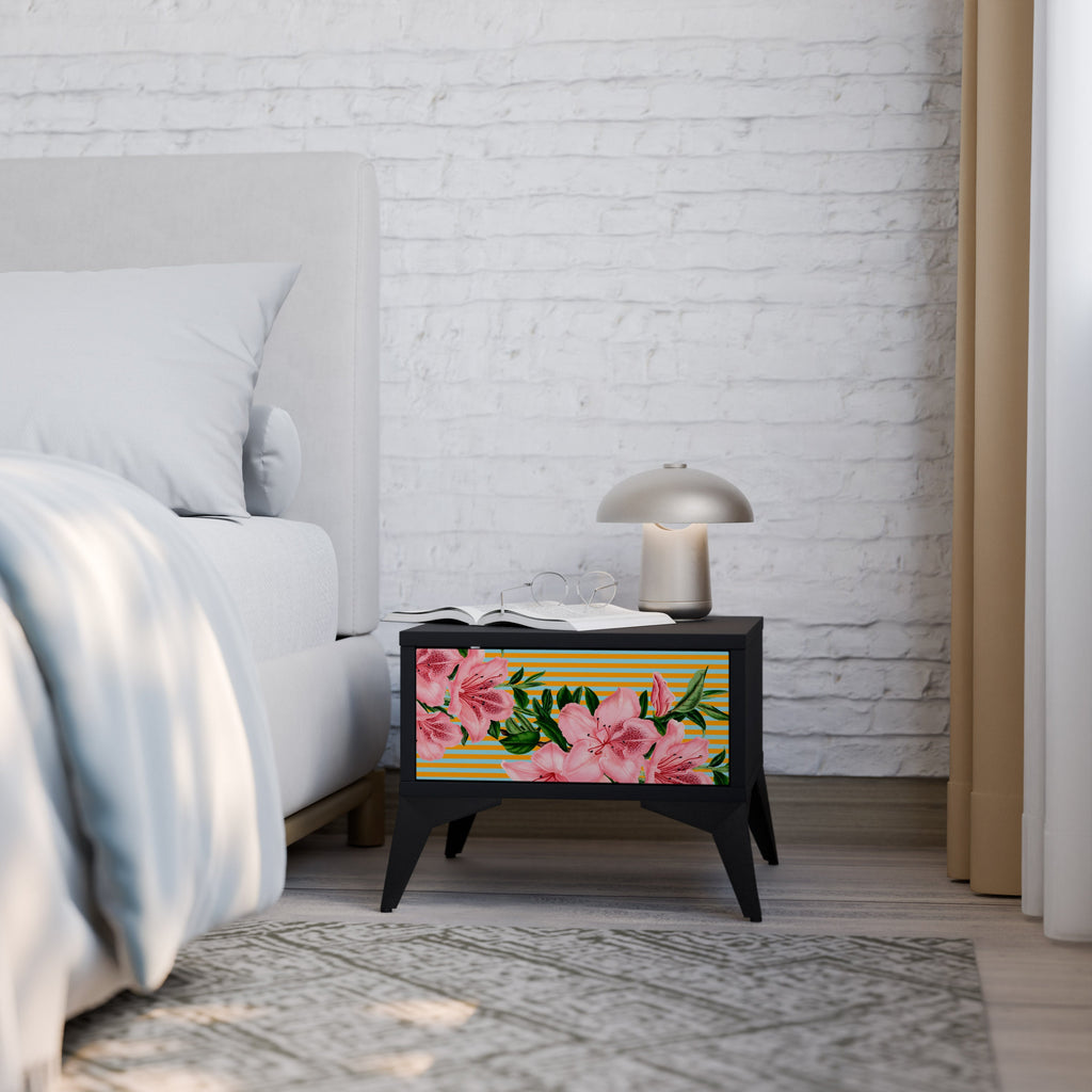 FRAGILE BEAUTY Nattduksbord i svart finish