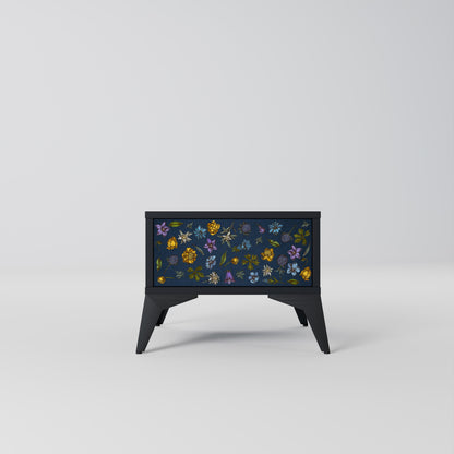 BLOMMOR PÅ MARINBLÅTT SJUKDAGSBORD i svart finish