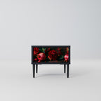 Nattduksbord med dahlior och granatäpplen