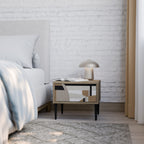 DELIKAT MEMENTO Nattduksbord i ekeffekt