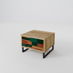 JORDISKA FIGURER Nattduksbord i ekeffekt