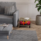 FÄRGRIKA LJUD Nattduksbord i ekeffekt