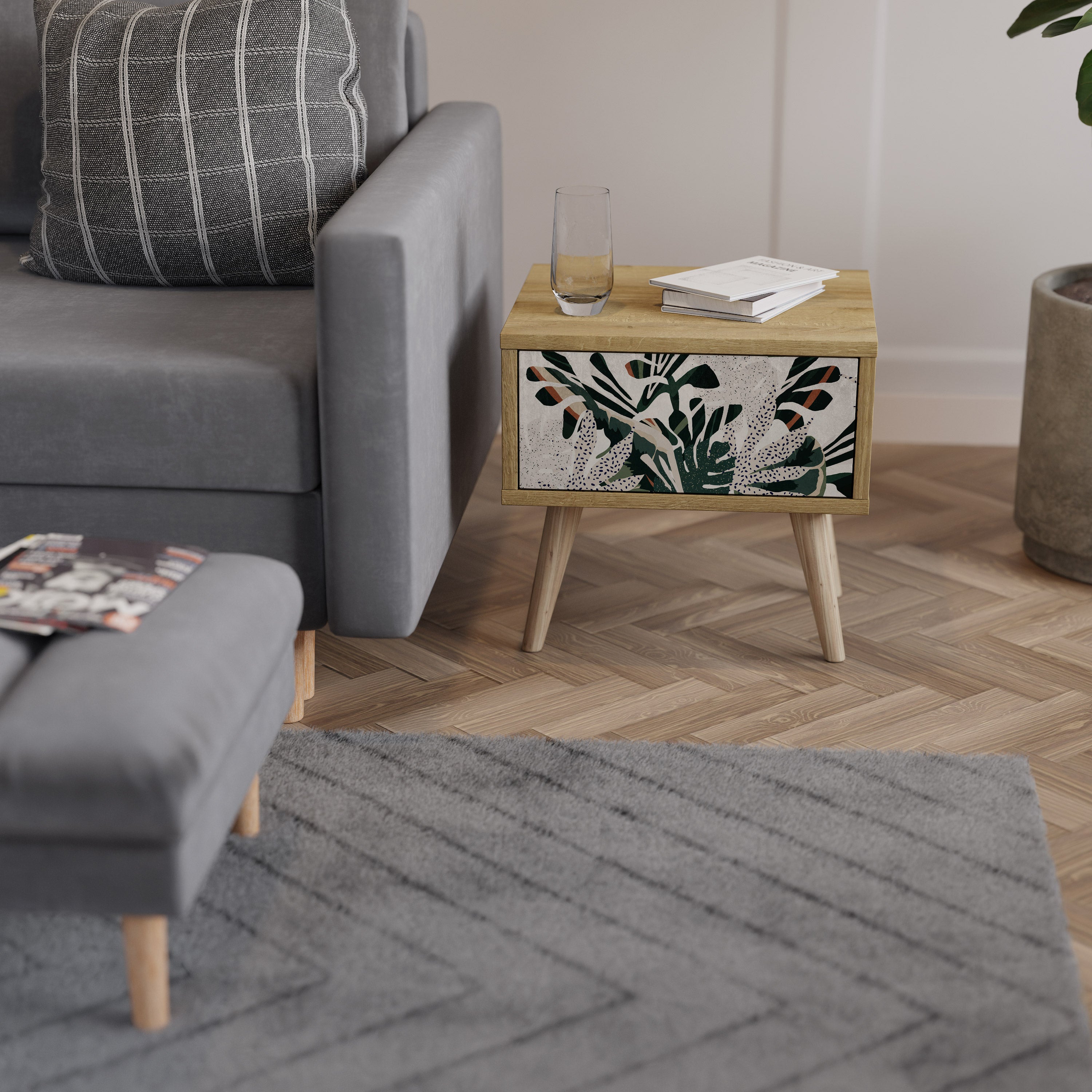 VERDURE FORMATION Nattduksbord i Oak Effect