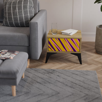 DRÖMMAR GÅR SIG Nattduksbord i Oak Effect