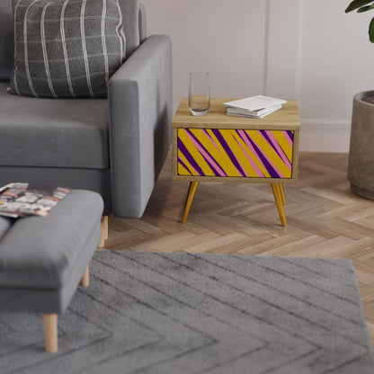 DRÖMMAR GÅR SIG Nattduksbord i Oak Effect