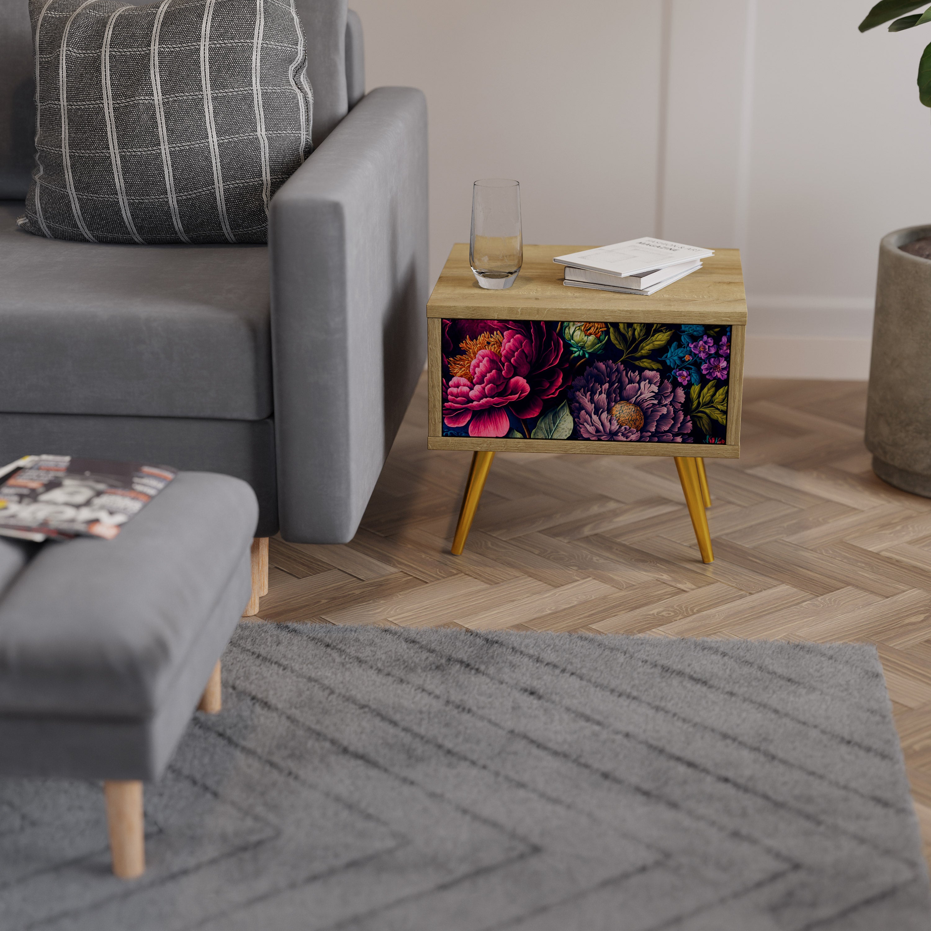 BLOOMING ELEGANCE Nattduksbord i ekeffekt