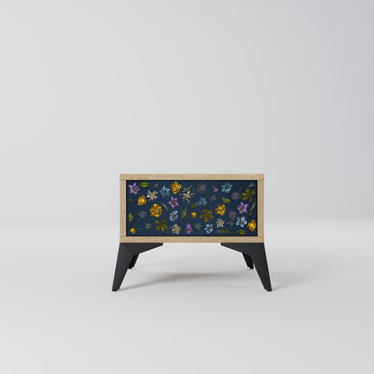 BLOMMOR PÅ MARINBLÅT Nattduksbord i Oak Effect