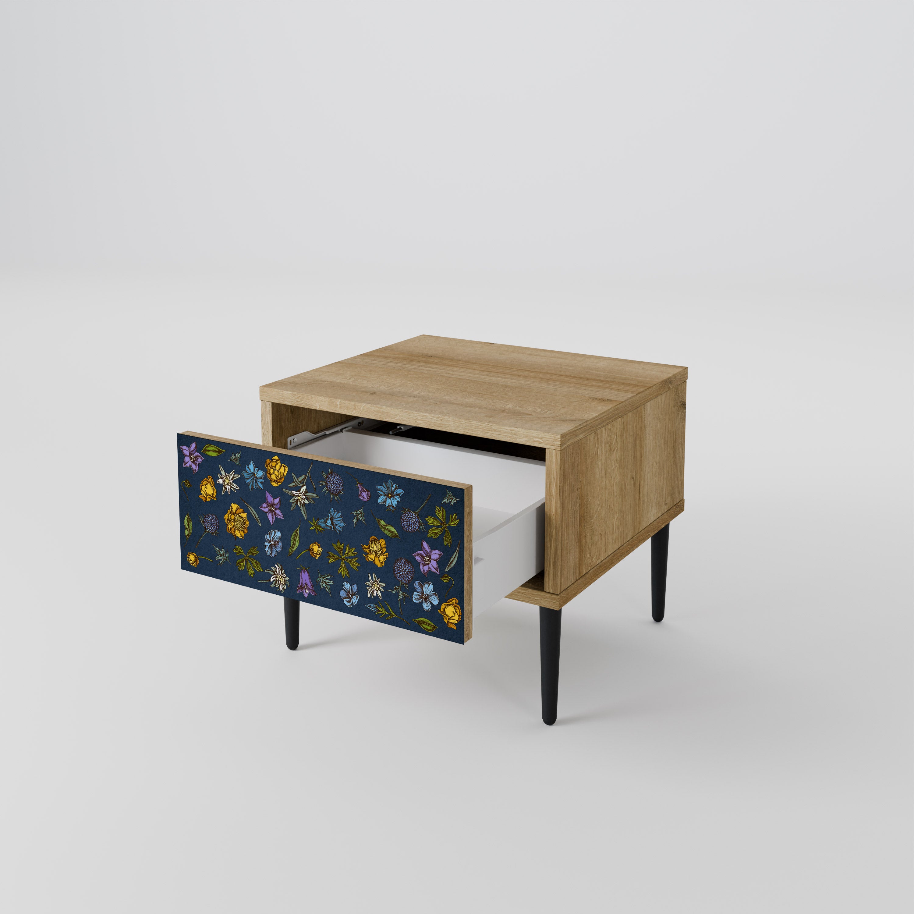 BLOMMOR PÅ MARINBLÅT Nattduksbord i Oak Effect