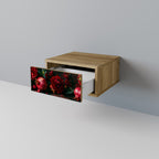 DAHLIA OCH GRATÄPPLÄN Nattduksbord i ekeffekt