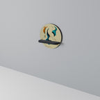 DREAMY DAZE Rund konsthylla i svart finish