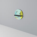 KROPPSSPRÅK Oval konsthylla i svart finish