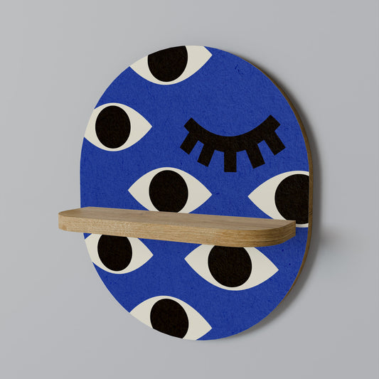 GEOMETRISKA ÖGON Oval konsthylla i ekeffekt