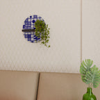 RÄTT PLATS Oval konsthylla i svart finish