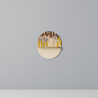 FÄRGRIKA STRÄNGAR Oval konsthylla i ekeffekt