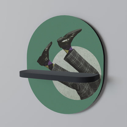 FALL OF MAN Oval konsthylla i svart finish