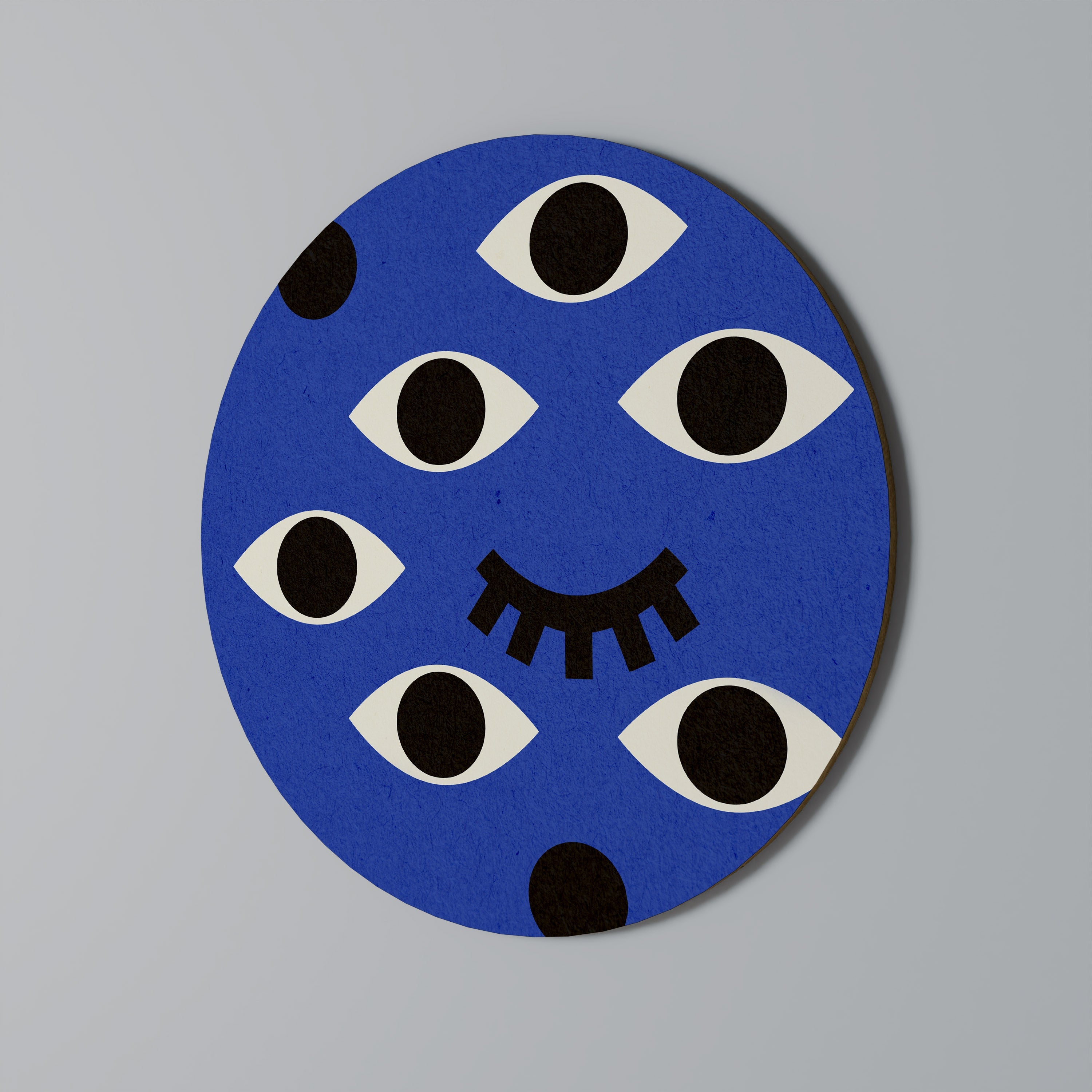 UNDER CONTROL Rund väggdekoration