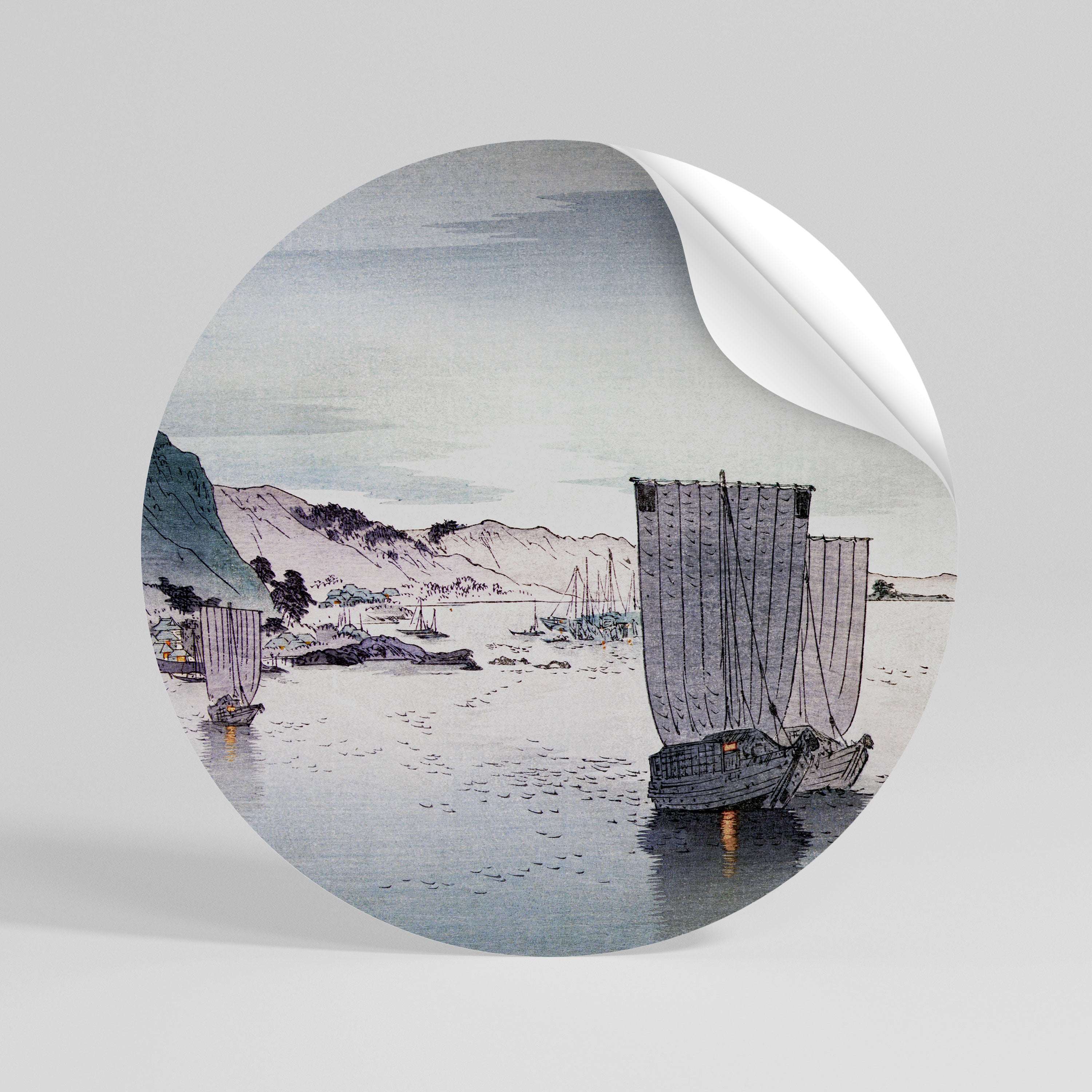 YĹŞGURE NO HANSEN Peel and Stick Round Sticker