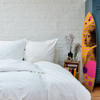 HER WITH A PEARL Dekorativ Surfbräda