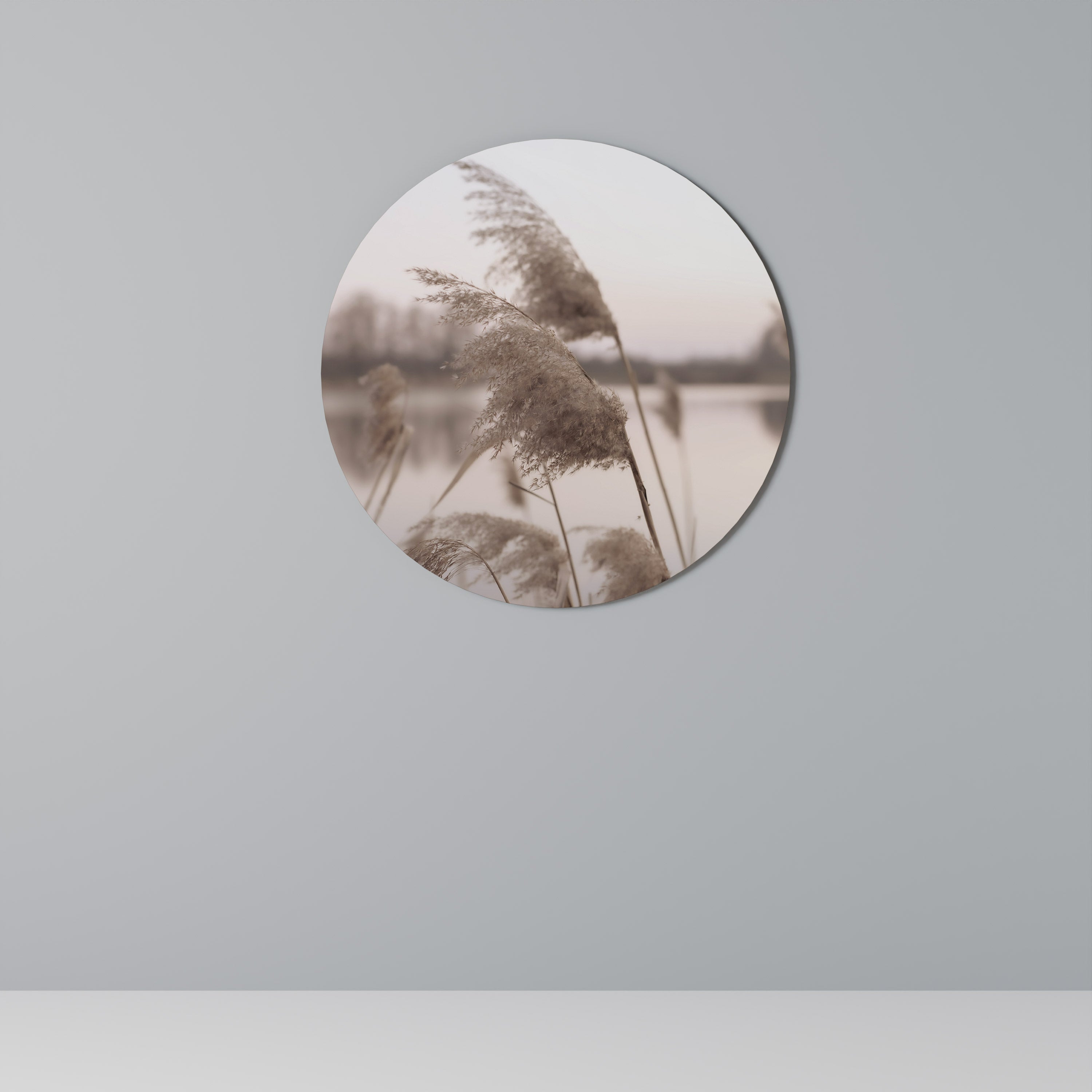 Rund väggdekoration med mild bris