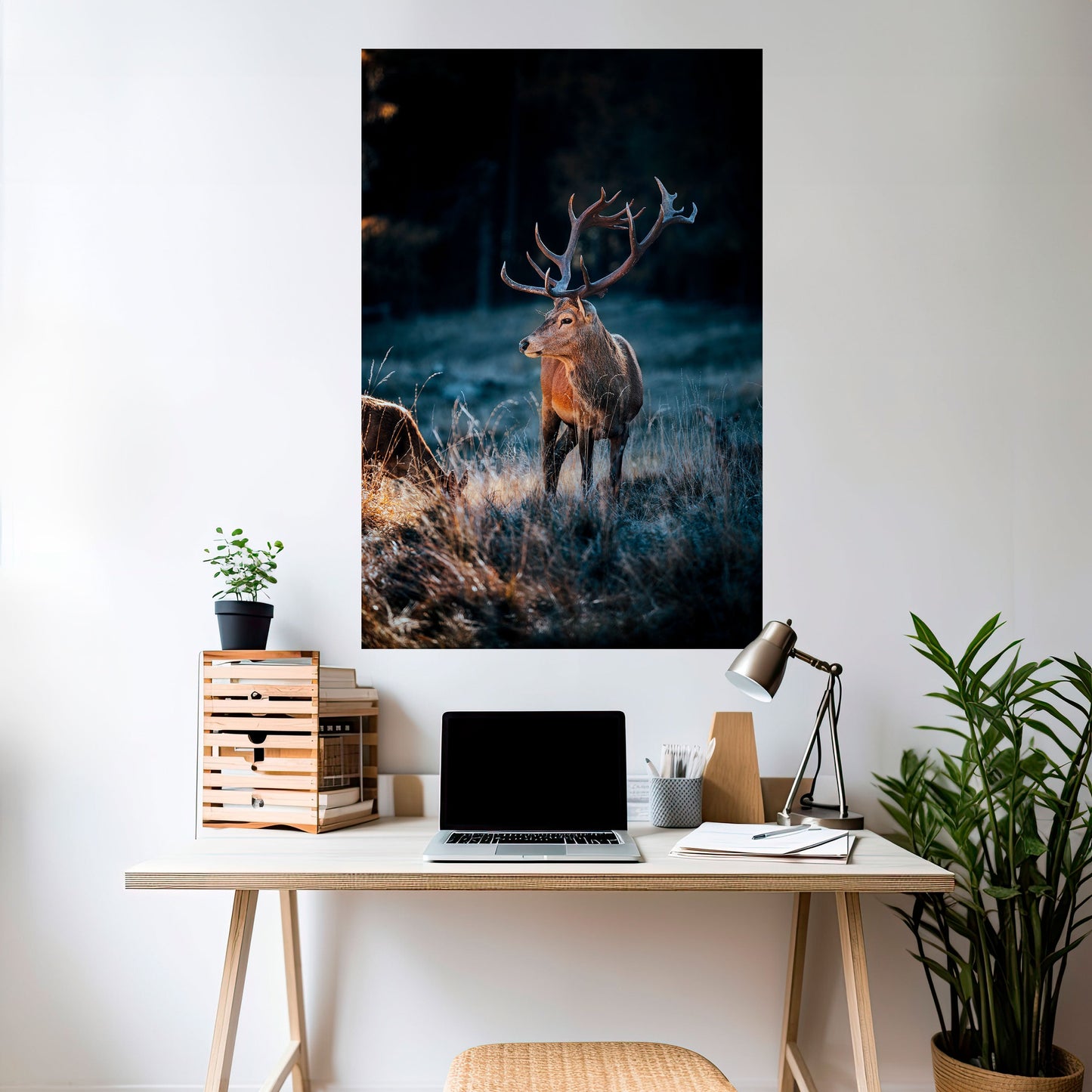 ANTLERED REGALITY Vertikal affisch med självhäftande motiv